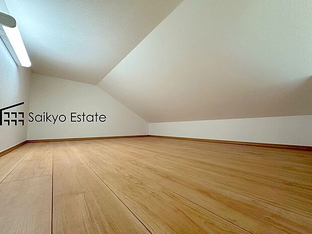 【ロフト【施工例】】約5.37帖のロフト付き。季節の物やアウトドアグッズなどを収納して生活空間を広々としたスペースに！