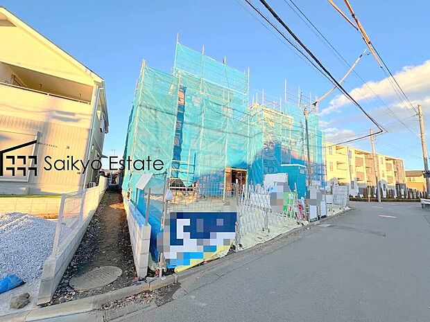 【 現地外観】小学校まで徒歩約7分、中学校まで徒歩約17分でお子様が無理なく通える距離です。保育園や幼稚園も近くに多数あり、子育てファミリーには嬉しい環境です!