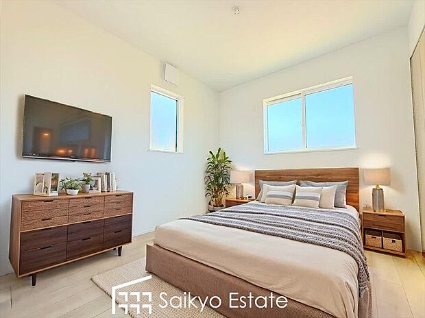 【居室【施工例】】2面採光で明るく風通しも良好です!天気の良い日は是非窓を開けて空気の入れ替えをしてみるのはいかがでしょうか♪