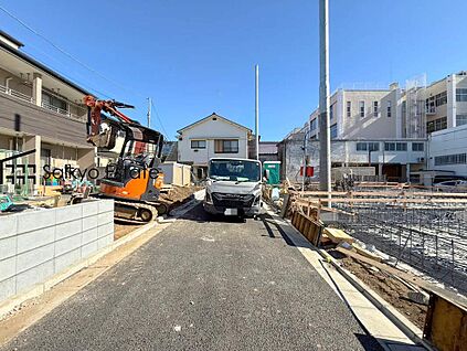 前面道路を含む現地写真