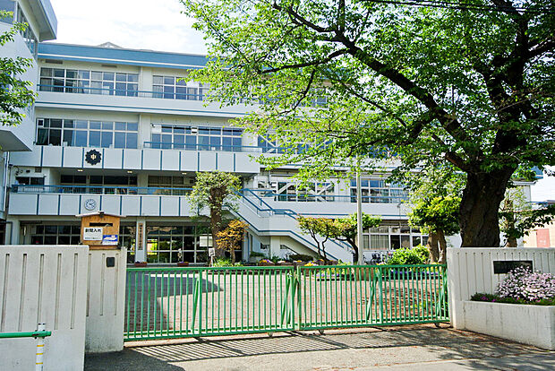 調布市立第六中学校（約1,400m）