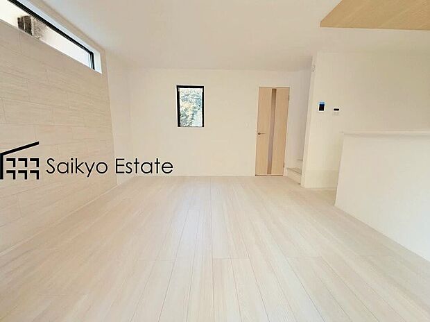 【リビング】家族が集い、楽しい会話と美味しいごはん。何気ない家族団らんの時間が幸せに感じられる、そんな空間になりそうです。
