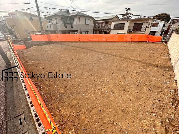 【現地土地写真】LDK広々17帖以上！収納付き居室3部屋！全居室6帖以上の大型3LDK！
