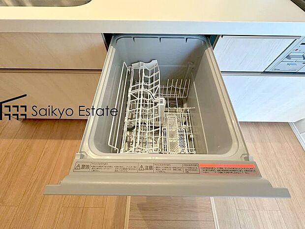 【食洗機】手洗いよりも経済的で家計に優しい「ビルトイン食洗機」が標準装備なのはママの強い味方ですね。