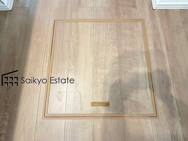 【床下収納】「床下収納」はストックの食材や普段使わない調理器具・食器などを管理しやすく収納できます。