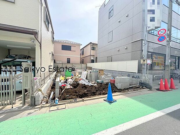 【現地写真】建物面積約40坪の大型規格住宅!限定1棟!ビルトインガレージ付きの大型4LDKタイプ!