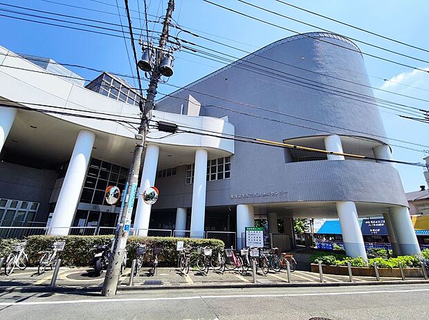 滝山図書館（約720m）