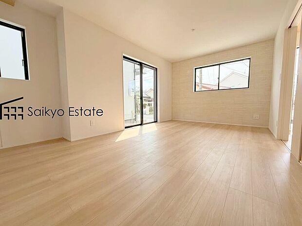 【リビング】家族が集い、楽しい会話と美味しいごはん。何気ない家族団らんの時間が幸せに感じられる、そんな空間になりそうです。