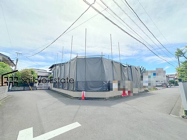 【現地写真】北側5ｍ道路と西側4.5ｍ道路に面した開放感のある北西角地に位置する立地です！広々とした南庭のある3LDK！システムキッチンには家事の負担を軽減してくれる食洗機付き！