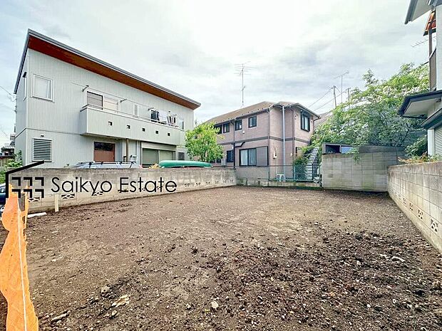 【現地写真】小学校まで徒歩約10分、中学校まで徒歩約18分でお子様が無理なく通える距離です。保育園や幼稚園も近くに多数あり、子育てファミリーには嬉しい環境です！
