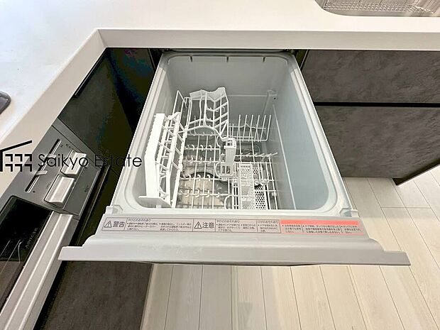 【シャワー付き洗面化粧台】「シャワー付き洗面化粧台」は暮らしを快適にしてくれます。朝の身支度もスムーズに♪