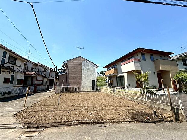 【現地写真】小・中学校まで徒歩15分圏内でお子様が無理なく通える距離です。保育園や幼稚園も近くに多数あり、子育てファミリーには嬉しい環境です！