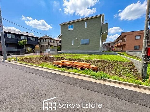 【現地写真】ZEH水準の省エネ住宅！18帖以上の広々LDKに洋室が4部屋！バルコニーは2部屋から出入り可能なワイドバルコニー♪太陽光発電設備標準搭載！