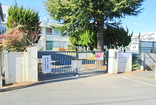 清瀬市立芝山小学校