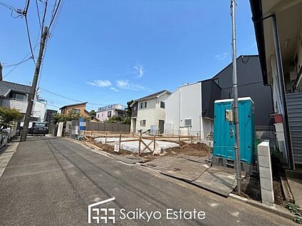 前面道路を含む現地写真