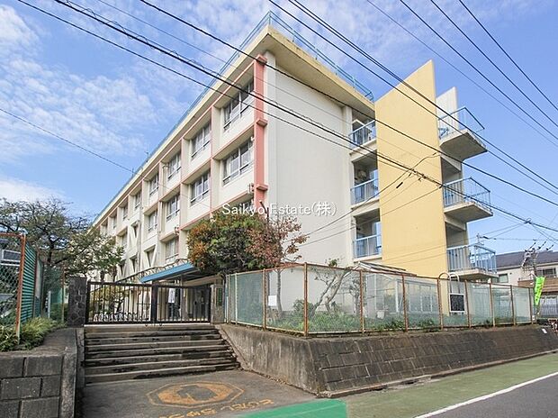 三鷹市立大沢台小学校