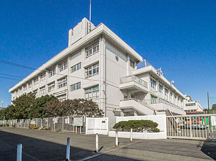 世田谷区立喜多見中学校 約1000ｍ(徒歩約13分)