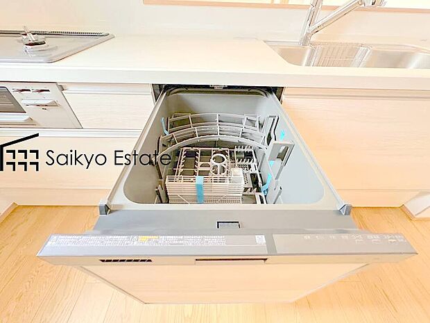 【食洗機】「ビルトイン食洗機」は手洗いよりも経済的で家計に優しく、家事の負担を軽減してくれるママの強い味方ですね。