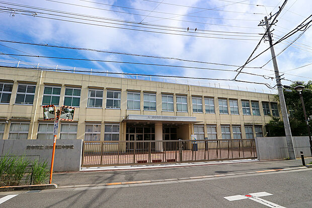 府中市立府中第三中学校