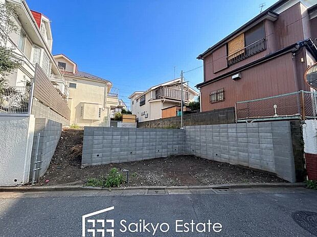 【現地写真】小・中学校が徒歩10分圏内にあり、お子様が無理なく通える距離です。保育園や幼稚園も近くに多数あり、子育てファミリーには嬉しい環境です!
