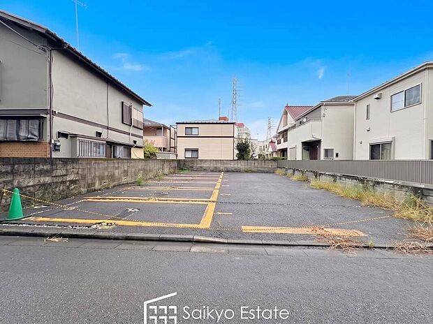 【現地写真】小学校まで徒歩約9分、中学校まで徒歩約17分でお子様が無理なく通える距離です。保育園や幼稚園も近くに多数あり、子育てファミリーには嬉しい環境です!スーパーまで徒歩約5分で急なお買い物も安心です!