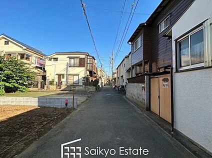 前面道路を含む現地写真