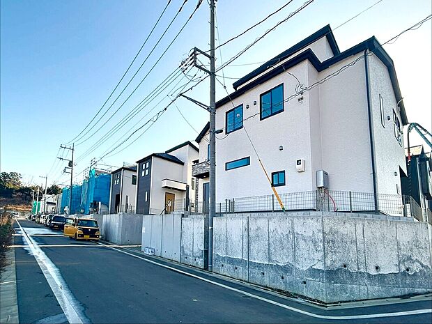 【外観：12月下旬撮影】～弊社限定公開～
長期優良住宅認定！住宅性能評価書取得物件！
土日祝日は弊社現地販売会開催中です！
即日ご内覧可能ですので、お気軽にお問い合わせください！