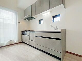 【限定1棟】「千歳烏山」駅徒歩10分に佇む、車2台駐車可能なLDK18帖の邸宅～世田谷区上祖師谷1～ その他