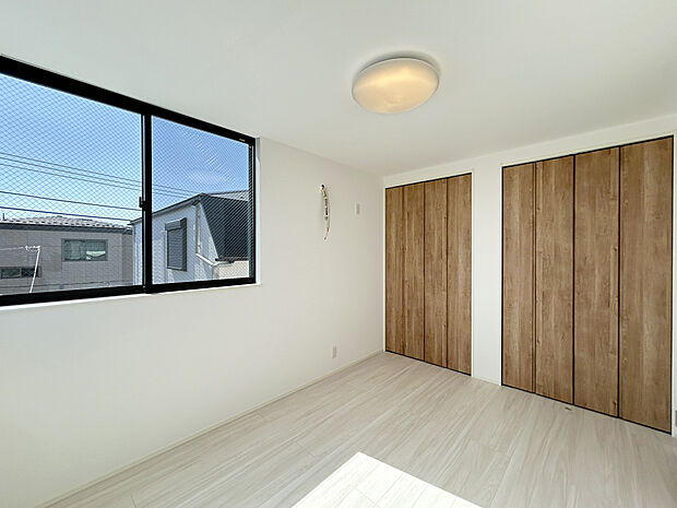 【建物プラン例:Room】
建築条件外しのご相談可能!ハウスメーカーからプランまで自由自在、お客様の理想のマイホームも建築可能です!
建物参考価格:3000万円|建物面積:78m2
