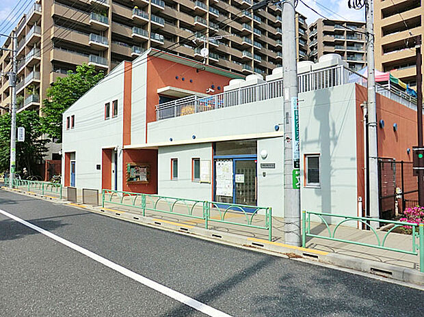 千歳保育園(約550m)