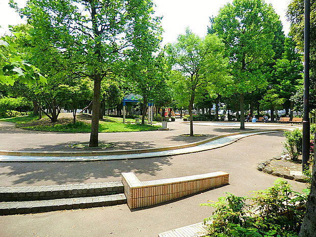 東小松川南公園（約400m）