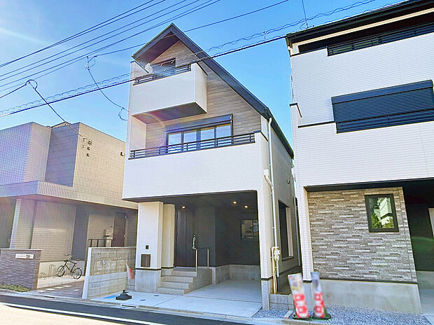 【【外観】】京成本線「京成小岩」駅徒歩11分と通勤や通学に便利な立地!