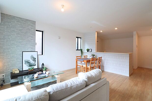 【【建物プラン例：LDK】】建売では叶わないプラン・カラーセレクトのご相談が可能！