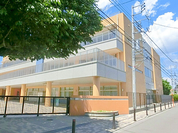三鷹市立東台小学校(約750m)