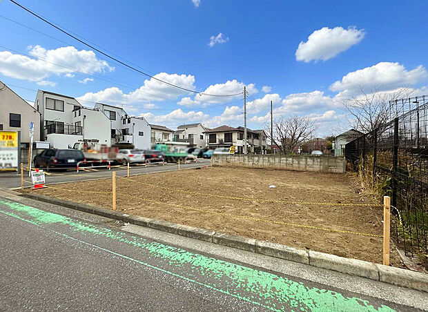 【【土地外観】】敷地面積109.76m2（33.2坪）の南西角地物件！陽当たり・通風良好で開放感のある立地となっています。