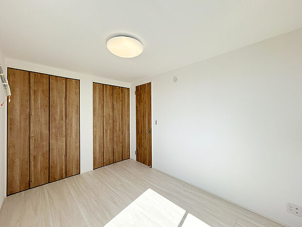 【【建物プラン例:Room】】ロフト付き3LDKの収納豊富な参考建物プランをご用意しております!
建物参考価格:3000万円|建物面積:78m2