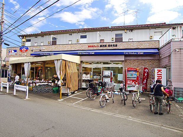 全日食チェーン喜多見店（約1,000m）