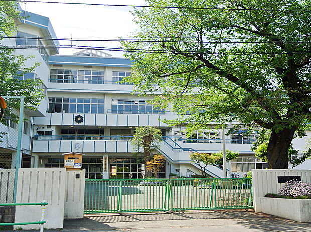 調布市立第六中学校（約720m）