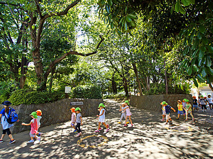 豊島区立池袋本町公園 290ｍ(徒歩4分)