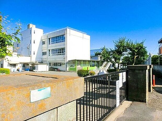 狛江市立狛江第三小学校(約700m)