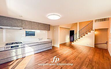 [西武多摩川線「多磨」駅徒歩5分の好立地、固定階段式小屋裏収納付きの家。] その他