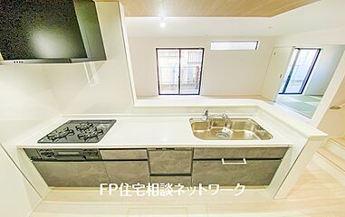 [グラファーレ 住宅性能評価取得の家、太陽光パネル標準装備。] その他