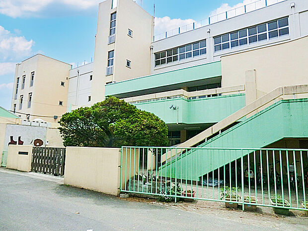 国分寺市立第一小学校(約350m)