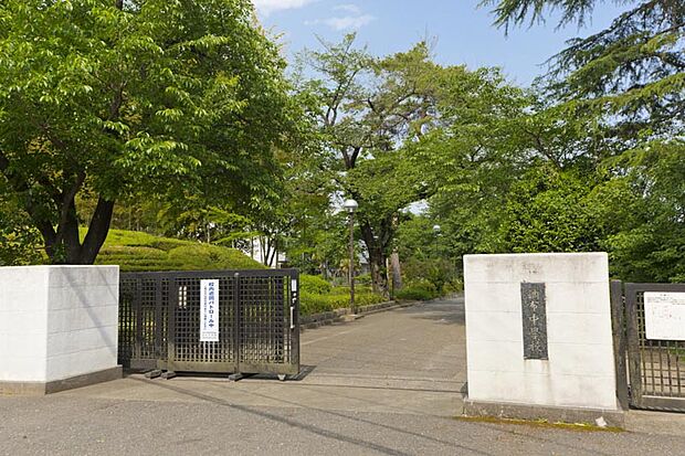 調布市立調布中学校（約850m）