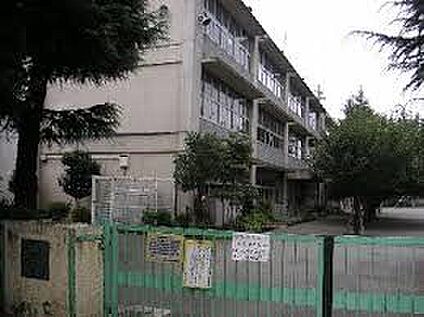 東村山市立大岱小学校 450m