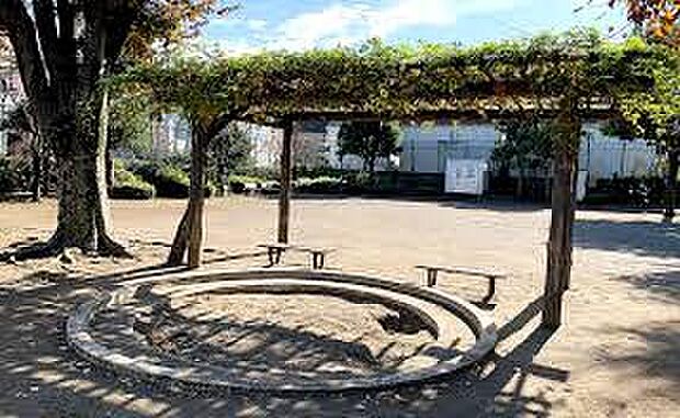 新町北公園(約350m)