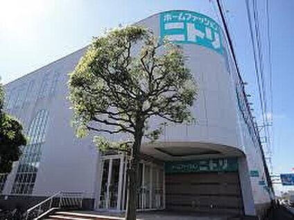 ニトリ東大和店 320m