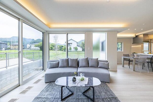 リビング【14号地】(2024年6月撮影)明るく開放的なシンプルモダンなリビング