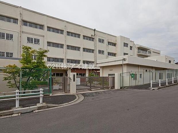 横浜市立新橋小学校 （約700m・徒歩9分）