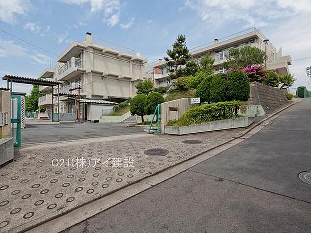  横浜市立岡津中学校 （約1,600m・徒歩20分）